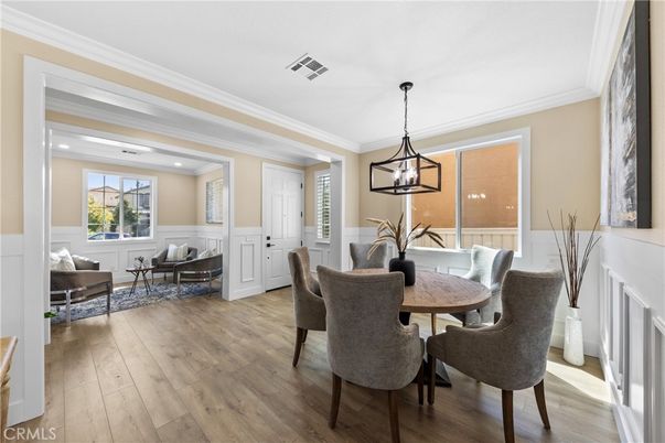 Dining room, Interior, Living room, Pendant Lights, Recessed Lighting, Wood Texture Flooring