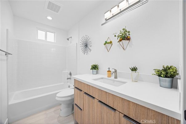 Bathroom, Interior, Recessed Lighting, Wood Texture Flooring