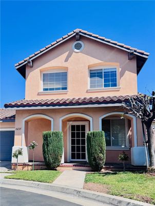 Attached, Exterior, Facade, Mediterranean