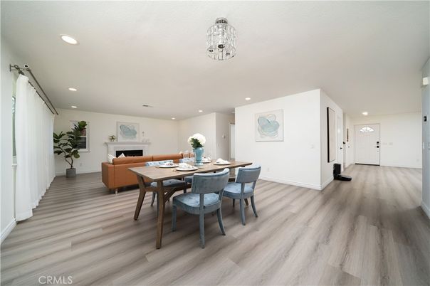 Dining room, Fireplace, Interior, Recessed Lighting, Wood Texture Flooring