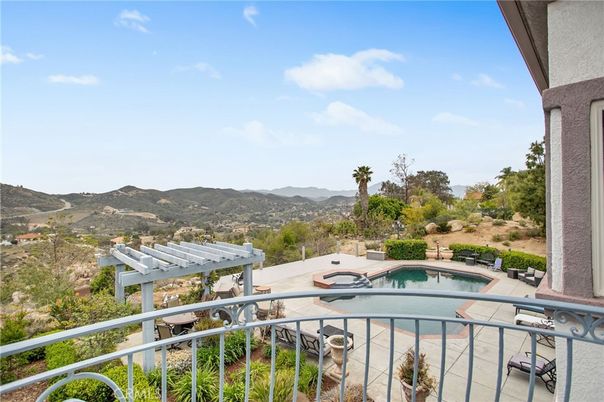 Exterior, Pool, Other