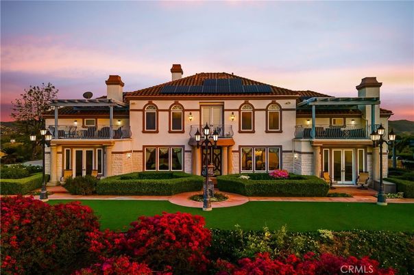 Backyard, Exterior, Facade, French Provincial