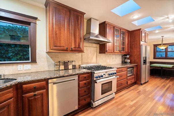 Dining room, Interior, Kitchen, Pendant Lights, Recessed Lighting, Stainless Steel Appliances, Wood Texture Flooring