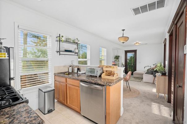 Dining room, Interior, Kitchen, Living room, Stainless Steel Appliances