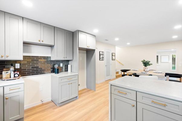 Interior, Kitchen, Recessed Lighting, Wood Texture Flooring