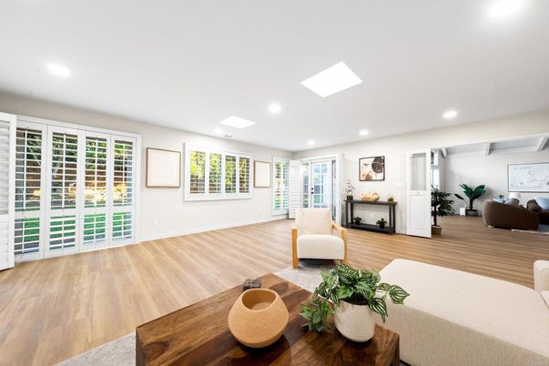 Interior, Recessed Lighting, Wood Texture Flooring