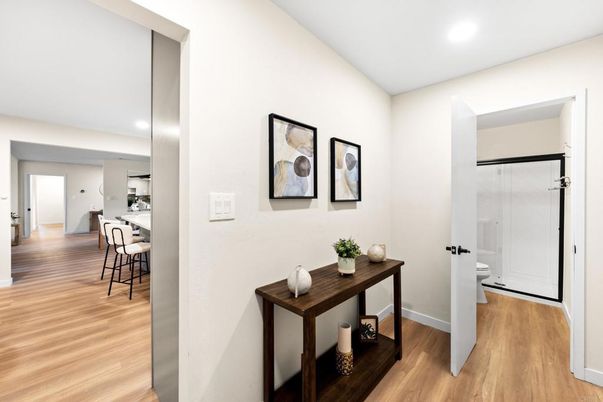 Interior, Recessed Lighting, Wood Texture Flooring