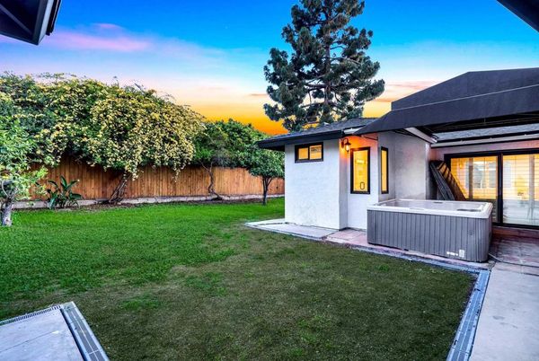 Backyard, Exterior, Hot Tub