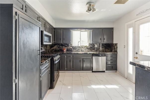 Interior, Kitchen, Stainless Steel Appliances