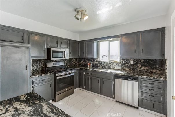 Interior, Kitchen, Stainless Steel Appliances