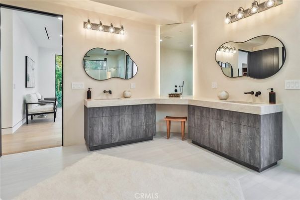Bathroom, Dual Sink Vanities, Interior, Wood Texture Flooring