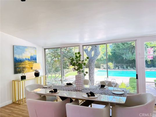 Dining room, Interior, Sun Room, Water, Wood Texture Flooring