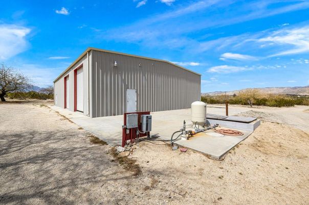 Backyard, Detached Garage, Exterior