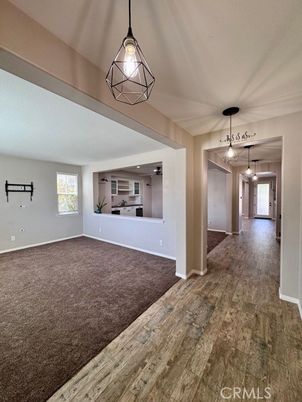 Empty room, Interior, Pendant Lights