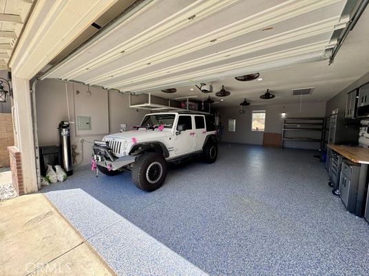 Garage, Interior