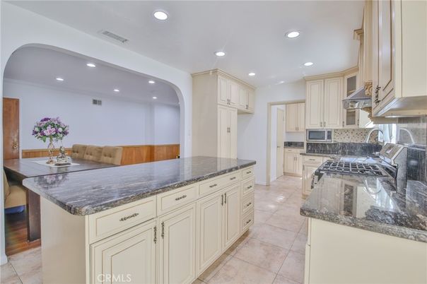 Interior, Kitchen, Recessed Lighting