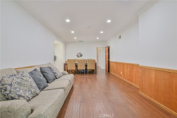 Dining room, Interior, Living room, Recessed Lighting, Wood Texture Flooring