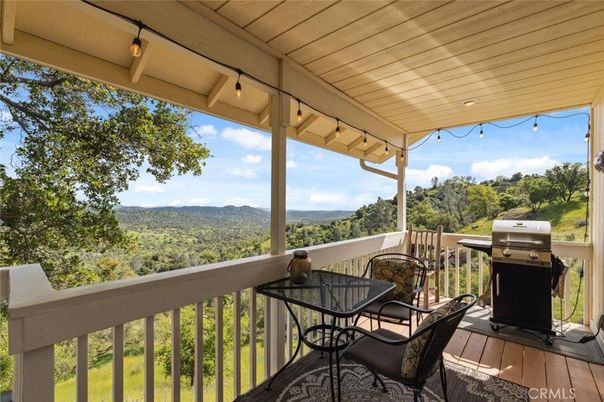 Exterior, Wood Texture Flooring