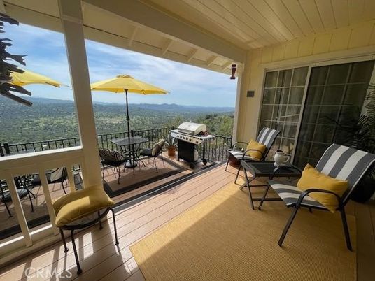 Exterior, Wood Texture Flooring