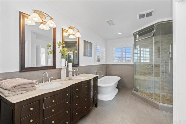 Bathroom, Dual Sink Vanities, Free Standing Baths, Glass Shower, Interior, Recessed Lighting