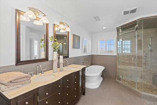 Bathroom, Dual Sink Vanities, Free Standing Baths, Glass Shower, Interior, Recessed Lighting