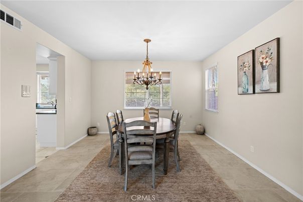 Chandelier, Dining room, Interior