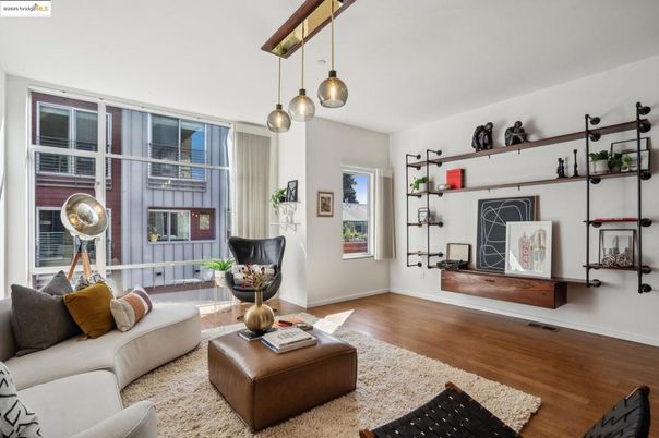 Interior, Living room, Pendant Lights, Wood Texture Flooring