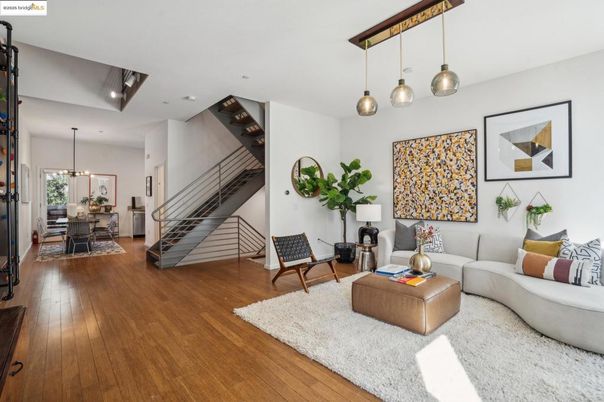 Dining room, Interior, Living room, Pendant Lights, Recessed Lighting, Wood Texture Flooring