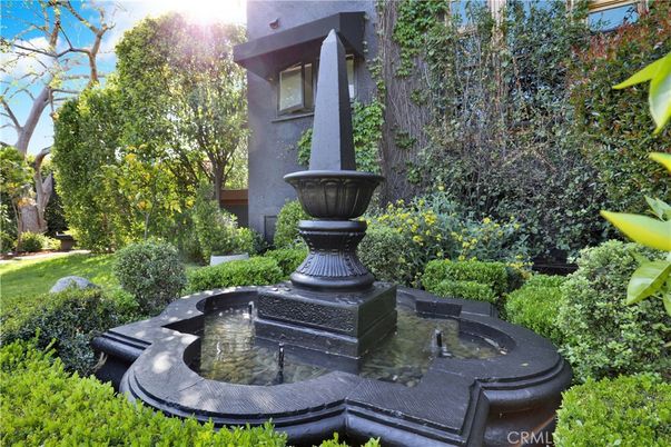 Exterior, Hot Tub