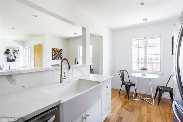 Dining room, Interior, Kitchen, Pendant Lights, Recessed Lighting, Wood Texture Flooring