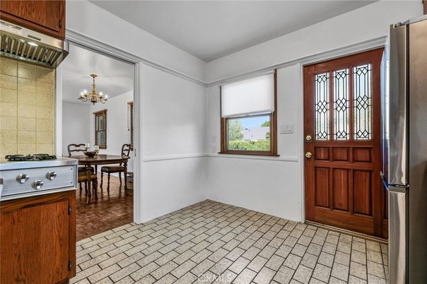 Chandelier, Dining room, Interior