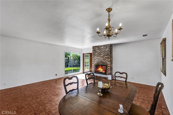 Chandelier, Dining room, Fireplace, Interior