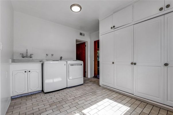 Interior, Recessed Lighting, Washer