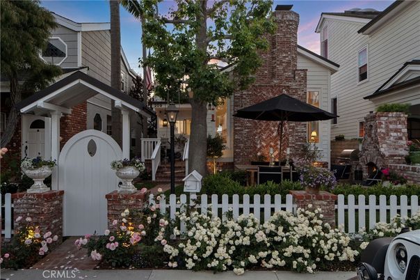 Exterior, Facade, Brick Facade, None
