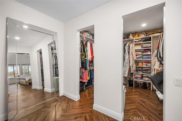 Interior, Recessed Lighting, Walk-in Closets, Wood Texture Flooring