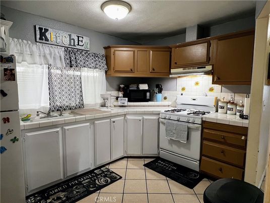 Interior, Kitchen, Tile Countertops