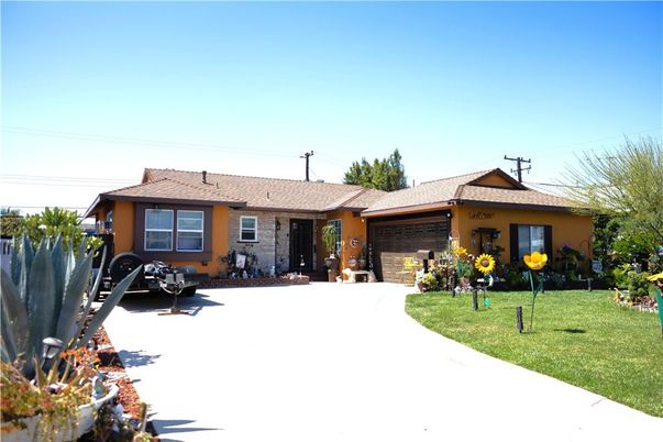 Attached, Backyard, Exterior, Facade, Ranch