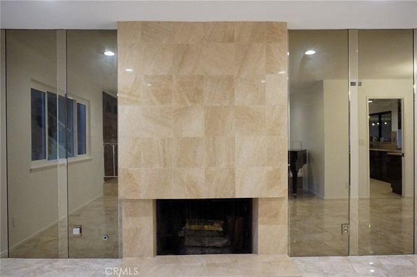 Fireplace, Interior, Recessed Lighting