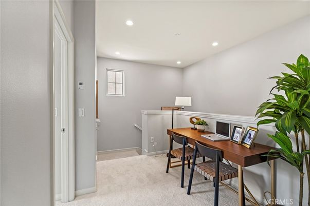 DE Listing image placeholder