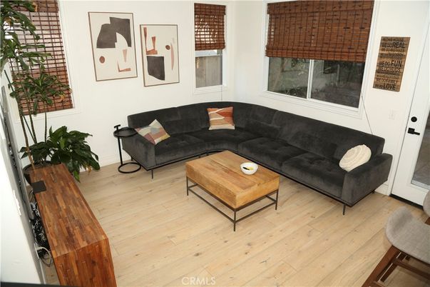 DE Listing image placeholder