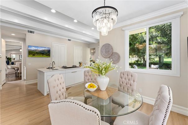 Chandelier, Dining room, Interior, Kitchen, Recessed Lighting, Wood Texture Flooring