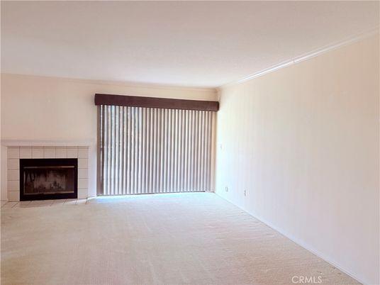 Chandelier, Dining room, Fireplace, Interior