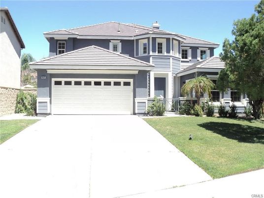 Attached, Exterior, Facade, Mediterranean