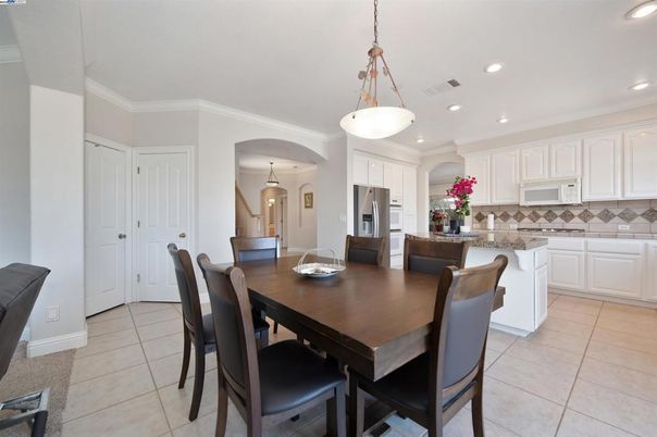 Dining room, Interior, Kitchen, Pendant Lights, Recessed Lighting