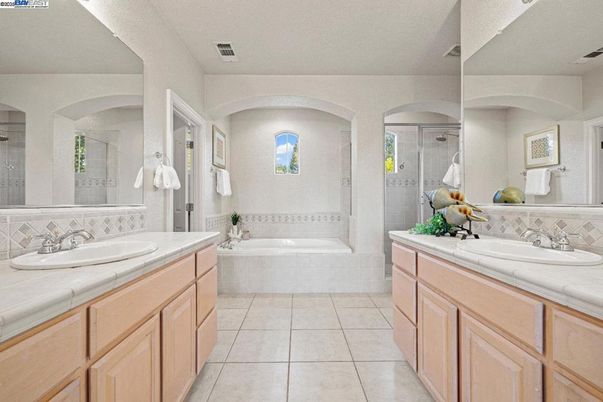 Bathroom, Dual Sink Vanities, Interior, Tile Countertops