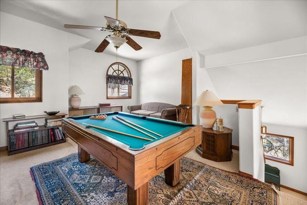 Billiard Table, Game Room, Interior