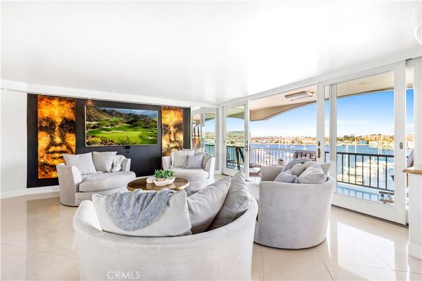 Interior, Living room, Water