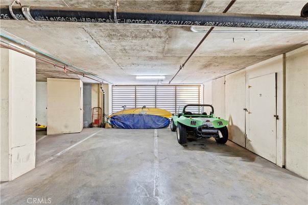 Garage, Interior