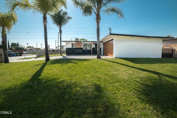 Backyard, Detached Garage, Exterior