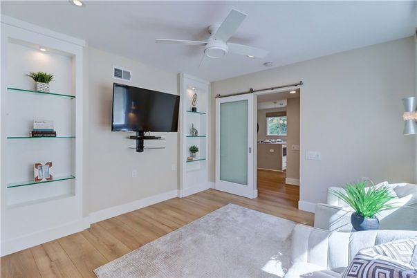 Interior, Recessed Lighting, Wood Texture Flooring